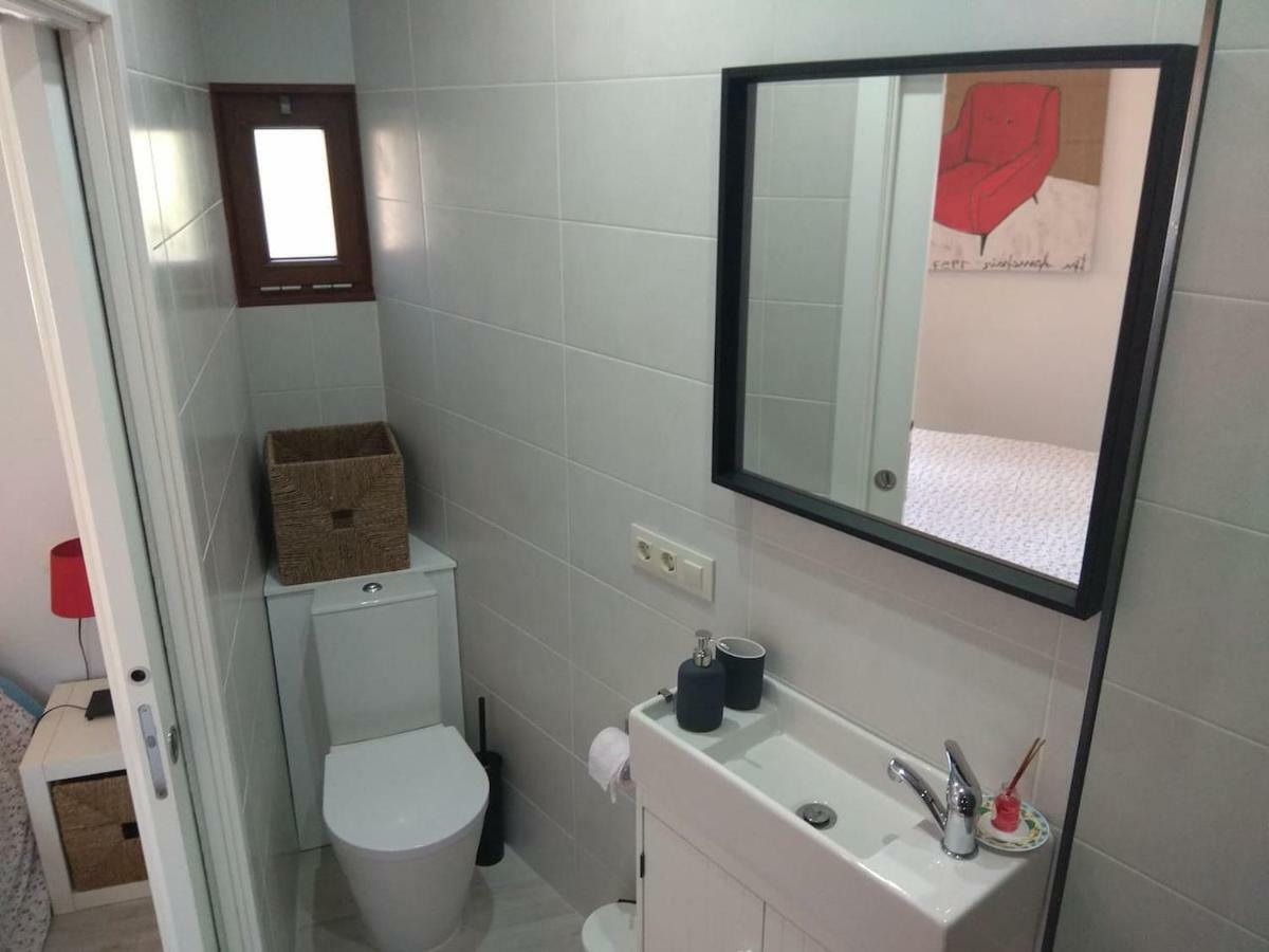 A Guaira, fantástico apartamento al borde del mar Oia Exterior foto