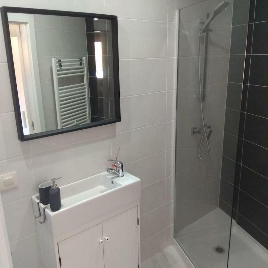 A Guaira, fantástico apartamento al borde del mar Oia Exterior foto